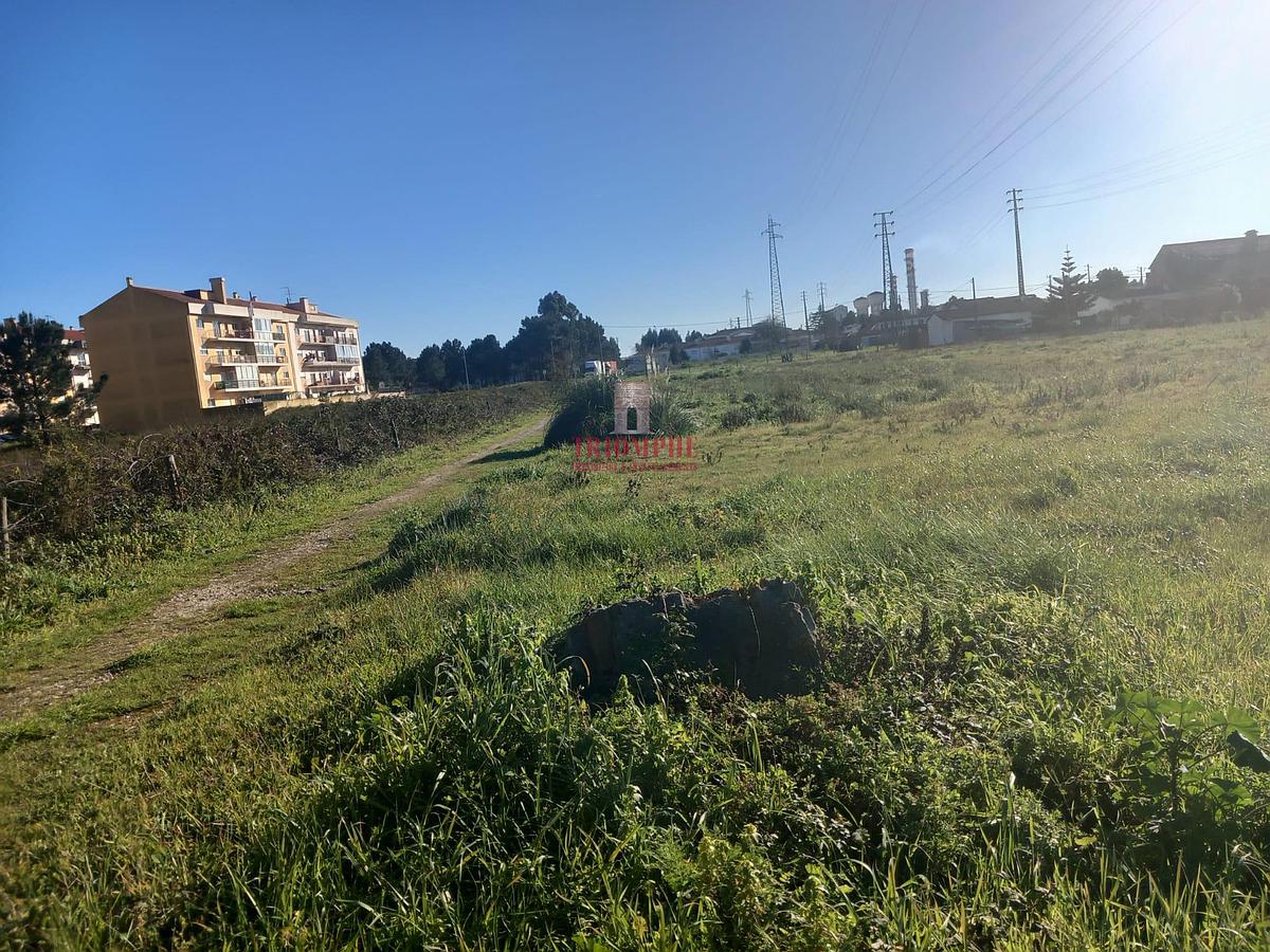 A-Terreno com 9600m2  para construão na Marinha Grande5822