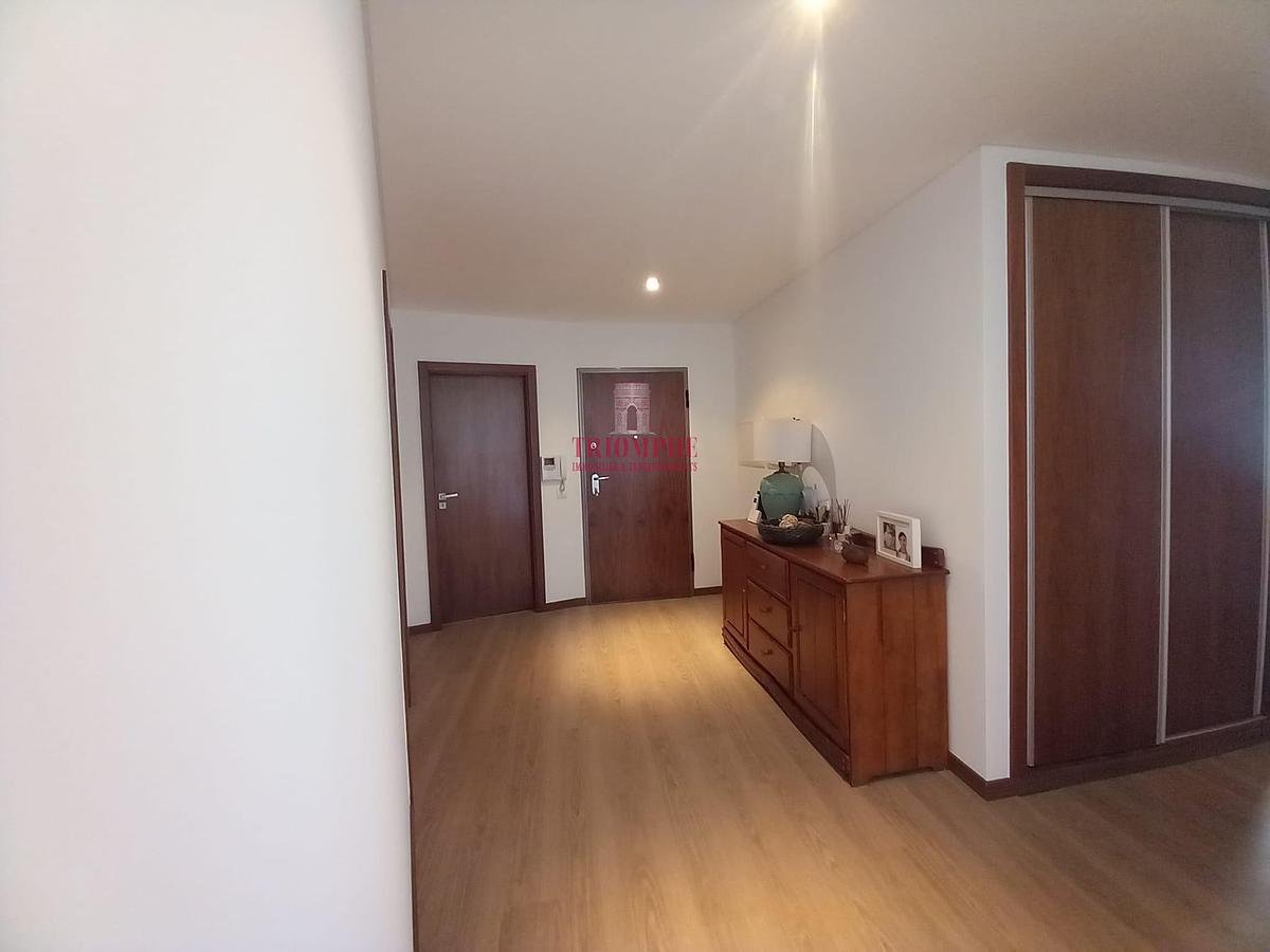E-Apartamento T3 Pousos, Leiria-hall de entrada3055