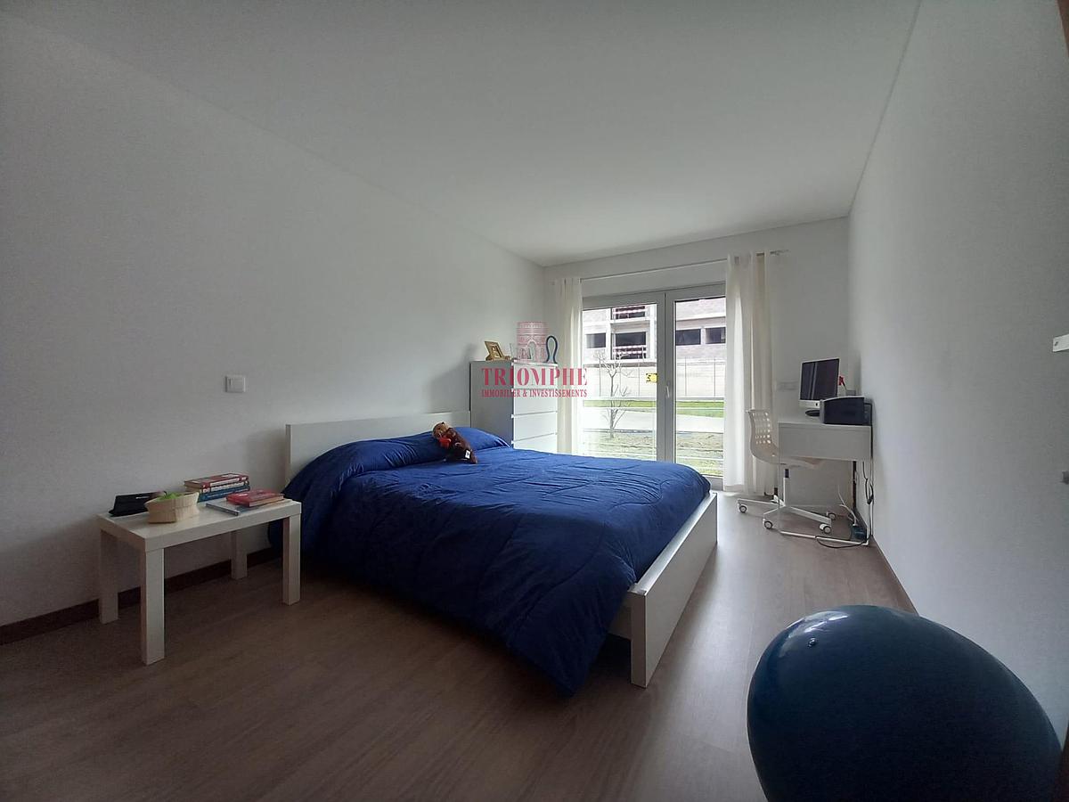 L-Apartamento T3 Pousos, Leiria-quarto médio8934