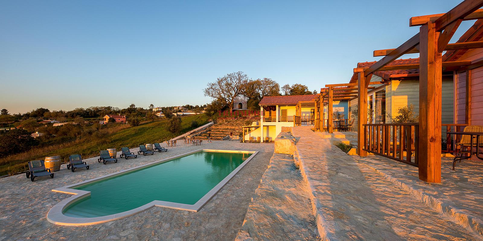 tlogo_2-Swimming-pool+view-0457-The Olive Hill-Edit5839