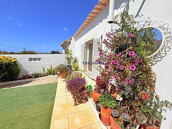 Moradia Geminada T2 Lagoa e Carvoeiro