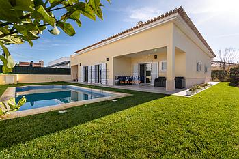 Moradia Isolada - T4 - Piscina - Azeitão