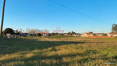 Land with approved project, in Leiria
