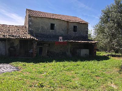 Maison ancienne à reconstruire avec annexes et terrain, Alvaiázere