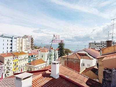 3 Bedrooms Duplex, Alfama - Lisboa