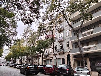 3 Bedroom Apartment, Estefânia, Arroios, Lisbon