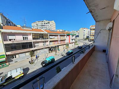 Apartment 2 Bedrooms Odivelas, Avenida Dom Dinis