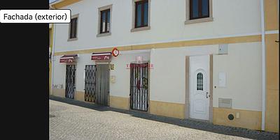 House T4 + commercial area for sale in Gáfete, Crato