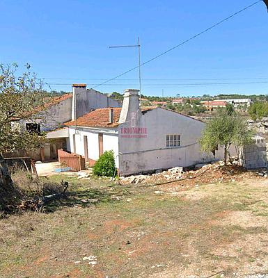 House to renovate in São Bento, Porto de Mós