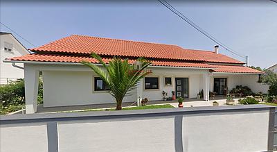 House T4 - Rio de Couros - Ourém - Garden and Garage
