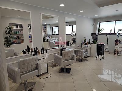 Établissement commercial pour salon de coiffure, Fátima