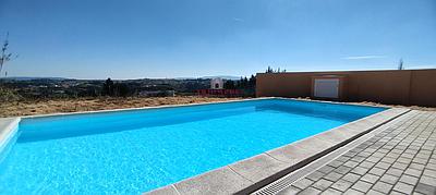 3 Bedroom Detached House with Swimming Pool and Garage in Usseira, Óbidos