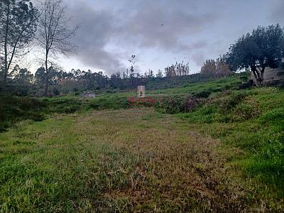 Plot of land 650m2, for construction, Leiria