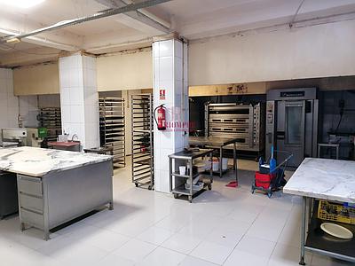 Bakery/pastry factory 440m2 lease, Santa Clara, Lisbon