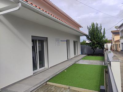 Villa with Garage in Marrazes, Leiria