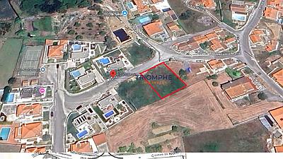 Terrain urbain de 661 m² dans le quartier Nadadouro
