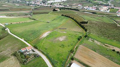 15,000m2 urban land in Freiria, Torres Vedras