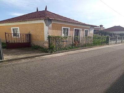 Maison de 2 chambres à rénover - Memória à Leiria