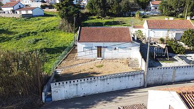 Maison de 3+1 chambres à Olho Marinho