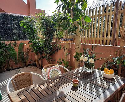 2-Bedroom Apartment with Patio in Avenidas Novas