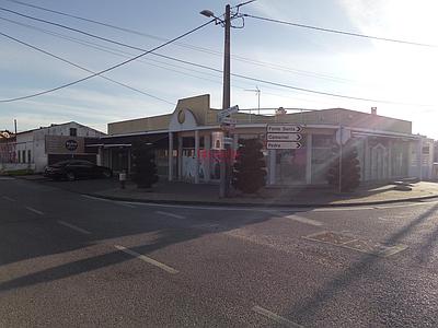  Commercial Building in Marinha Grande