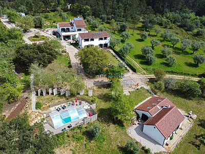 Charming Farm in Olival, Ourém - A Natural Refuge with Infinite Potential