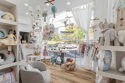 Shop with Mezzanine, São Domingos de Benfica