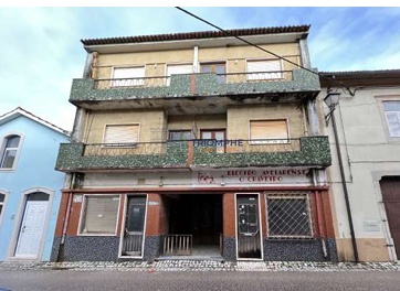 Building for Full Renovation in the Heart of Avelar – Excellent Investment Opportunity