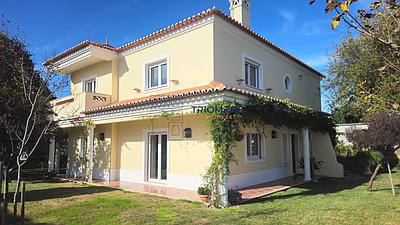 Maison T4+1 à Tomar, terrain de 1 140 m²