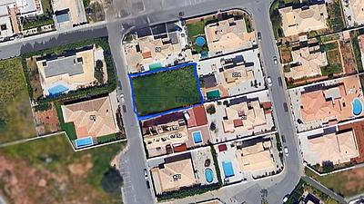 Building Plot - Lagoa