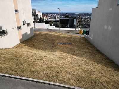 Urban plot – 305 sqm in Odivelas – River View
